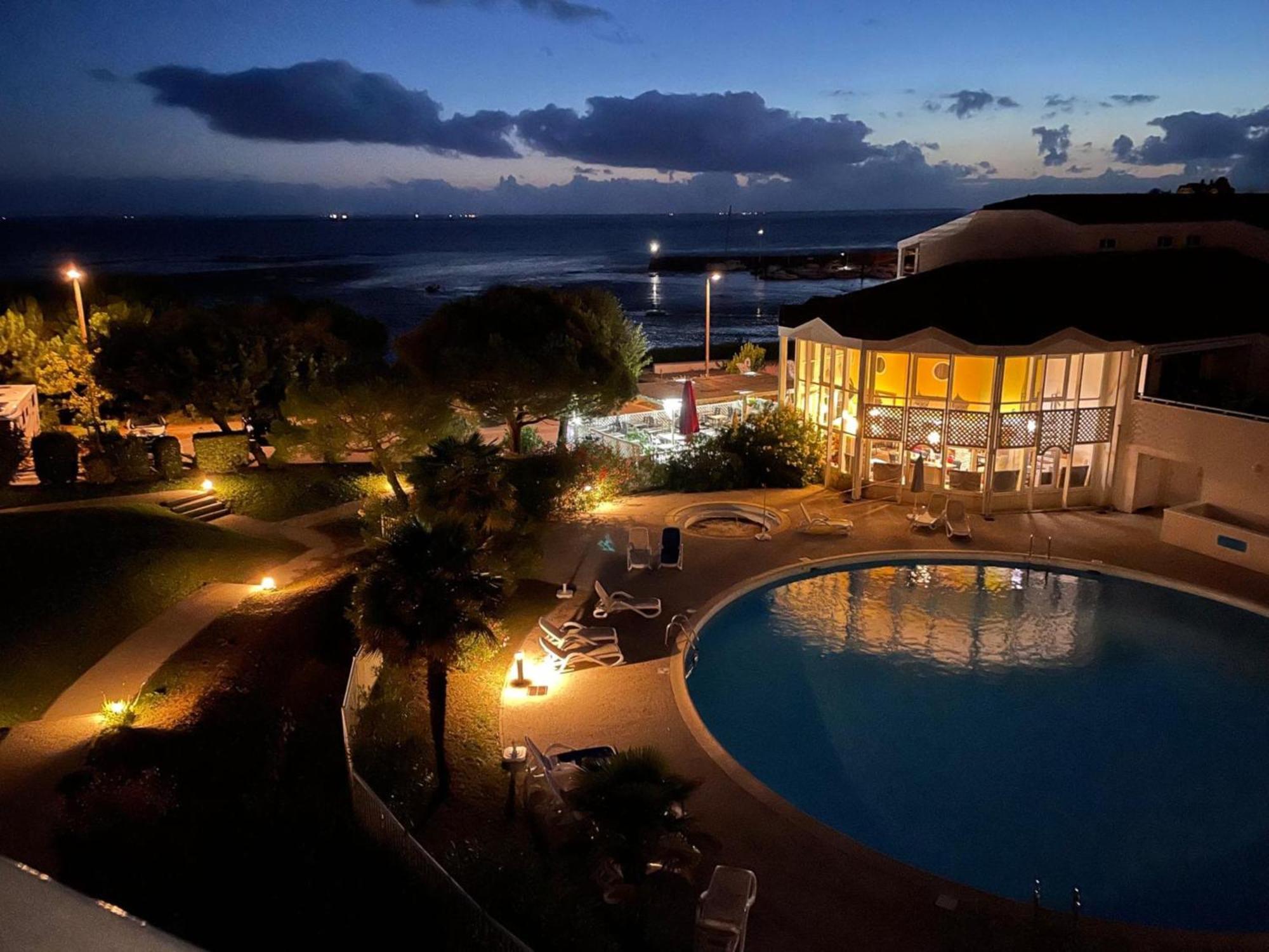 Vue Mer Et Piscine, Avec Balcon - 1 Min De La Plage Fouras Exterior photo